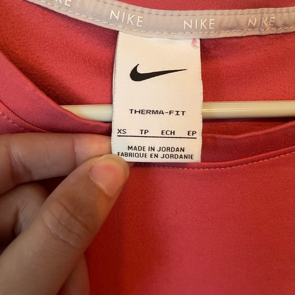 Nike women’s thermal fit one top - Picture 2 of 6
